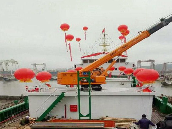 ?江蘇無錫船用起重機廠家 國產船用起重機打破壟斷自主研發